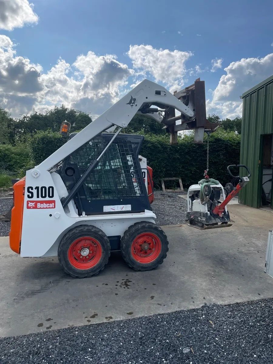 Skid steer loader - Image 1