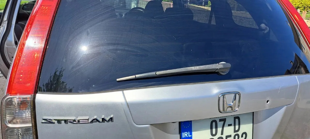 Honda Stream. automatic. 7seater - Image 1