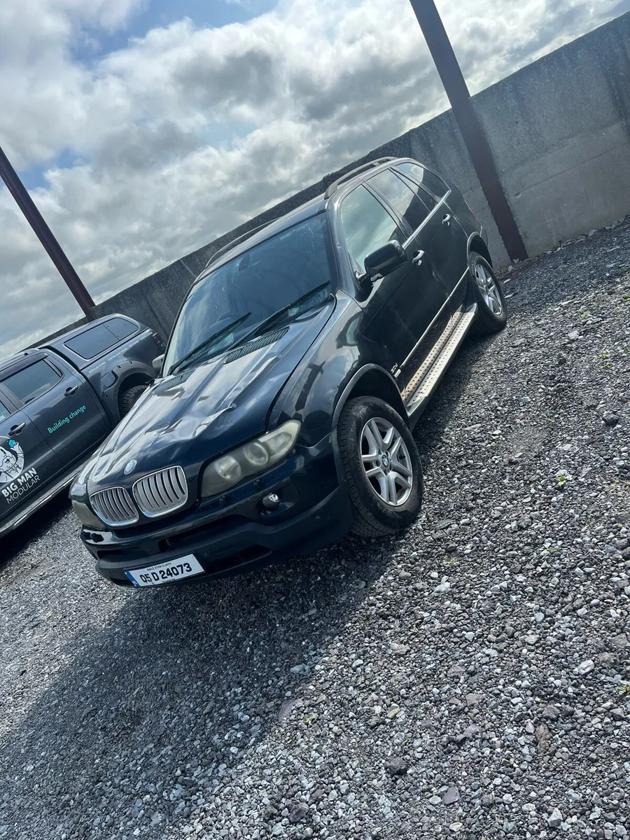 BMW X5 Commercial - Image 1