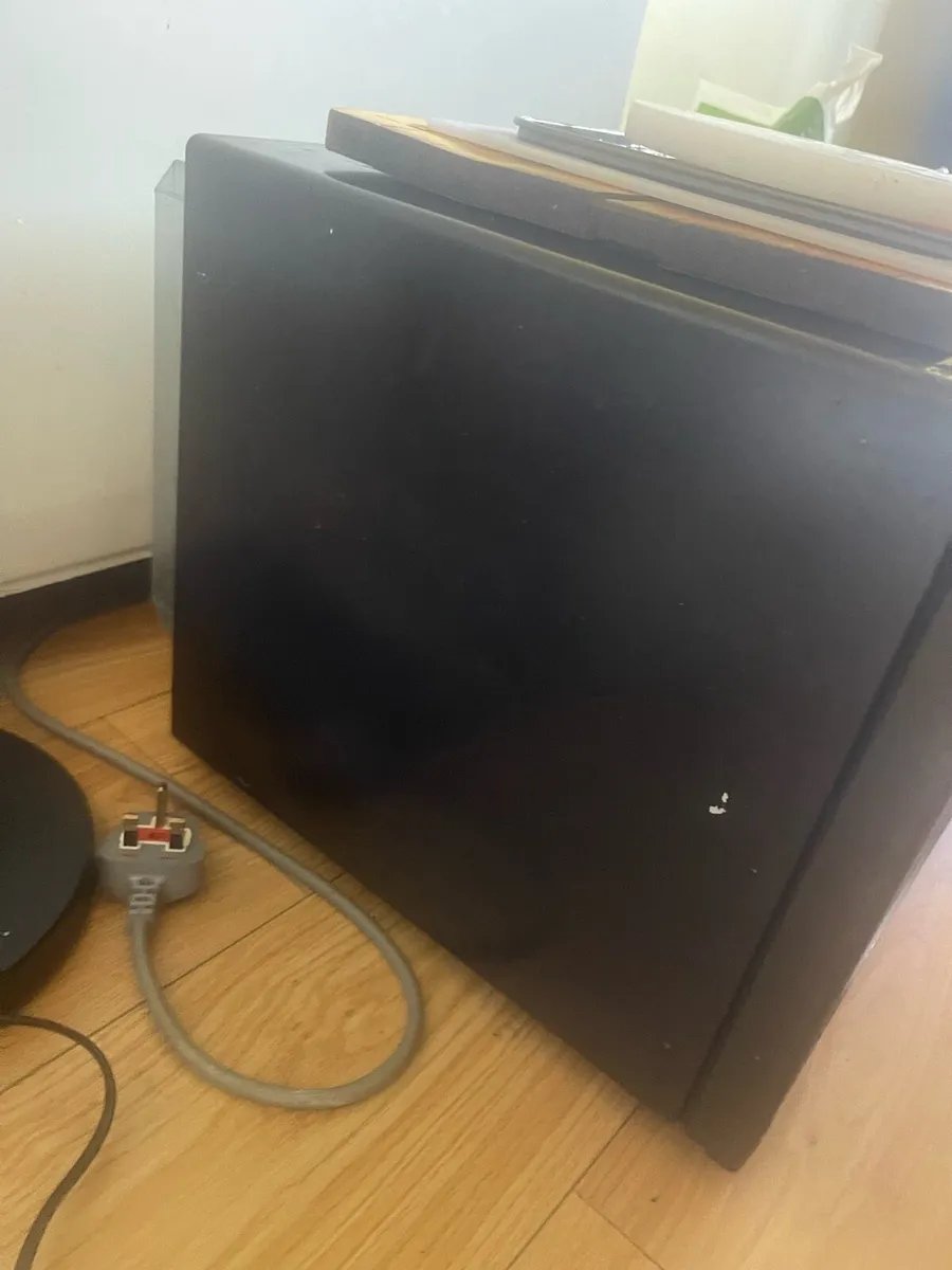 Microwave - Image 3
