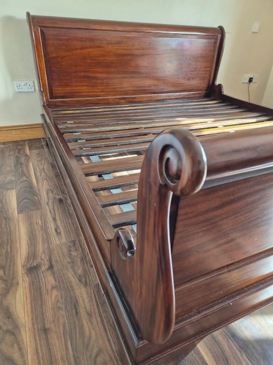 Superking Bed with matching furniture - Image 1