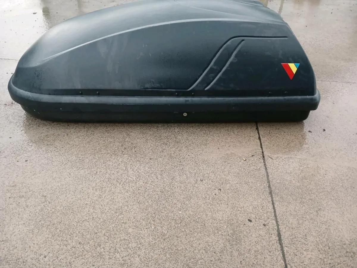 Roof box - Image 3