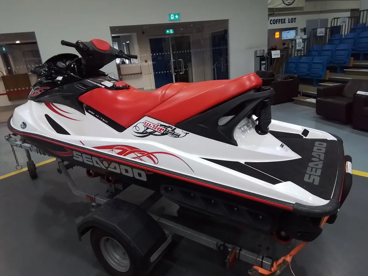 Ex Inland Fisheries Seadoo 4-Tec Jetski - Image 3