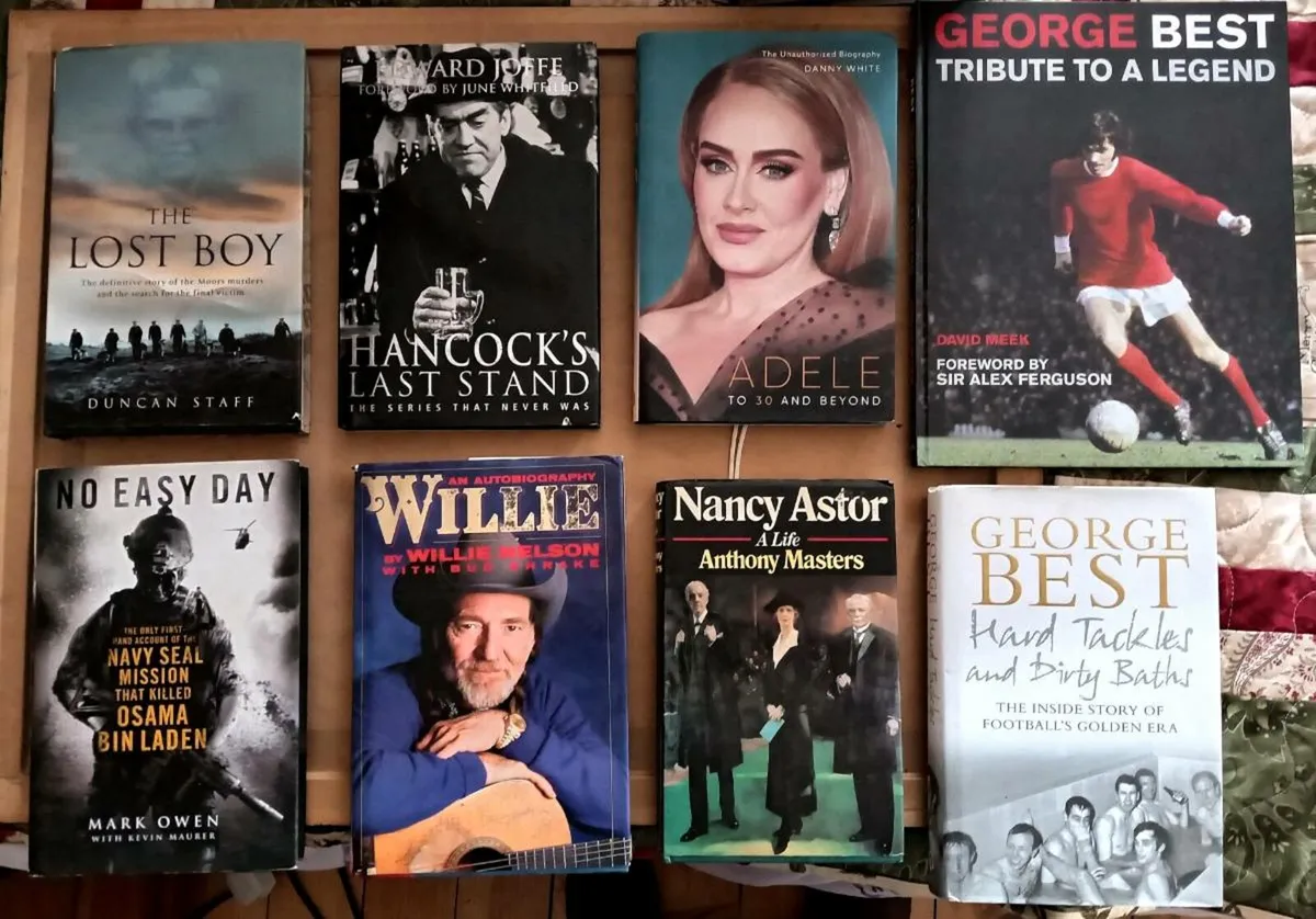 Fourteen Various Books for Twenty Euros (2 photos) - Image 2