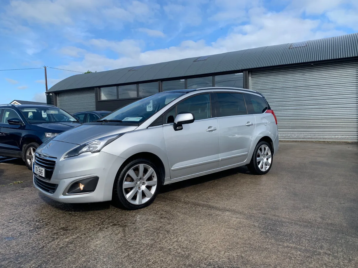 Peugeot 5008 2017 - Image 2