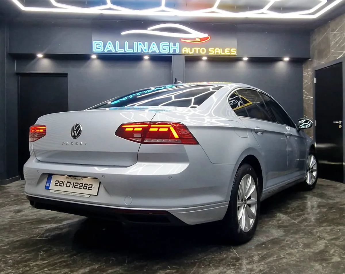 VOLKWAGEN PASSAT 2.0 TDI 122HP Business DSG - Image 4