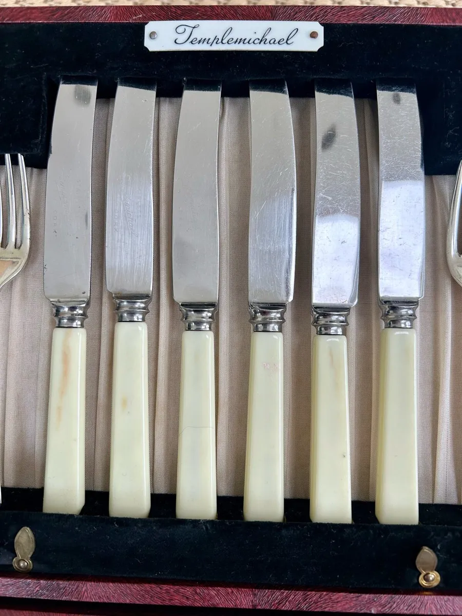 Vintage canteen of silver plated cutlery - Image 4