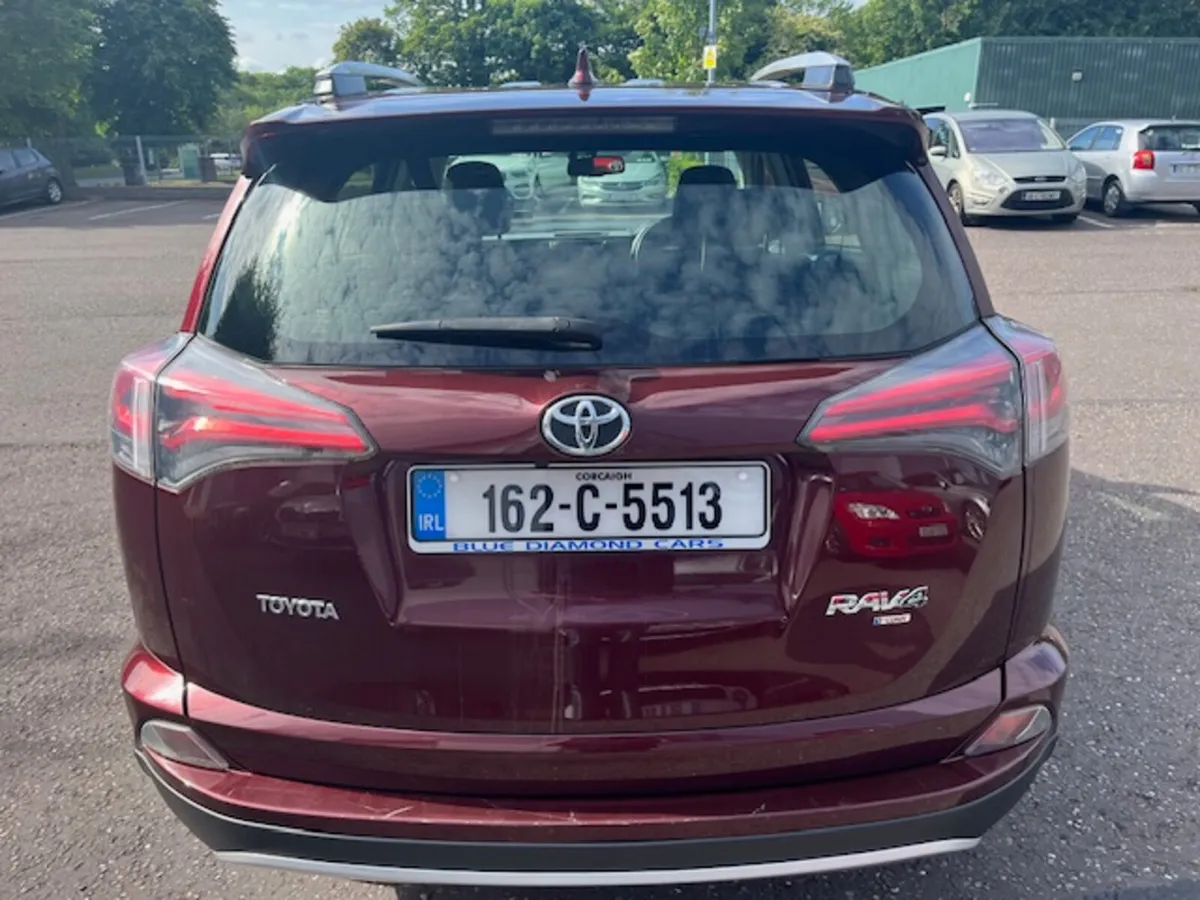 RAV4 2.0 D-4D LUNA **1 YEARS WARRANTY** - Image 3