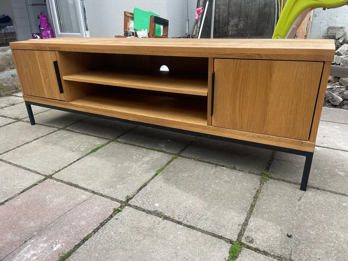 Oak Media Unit - Image 1