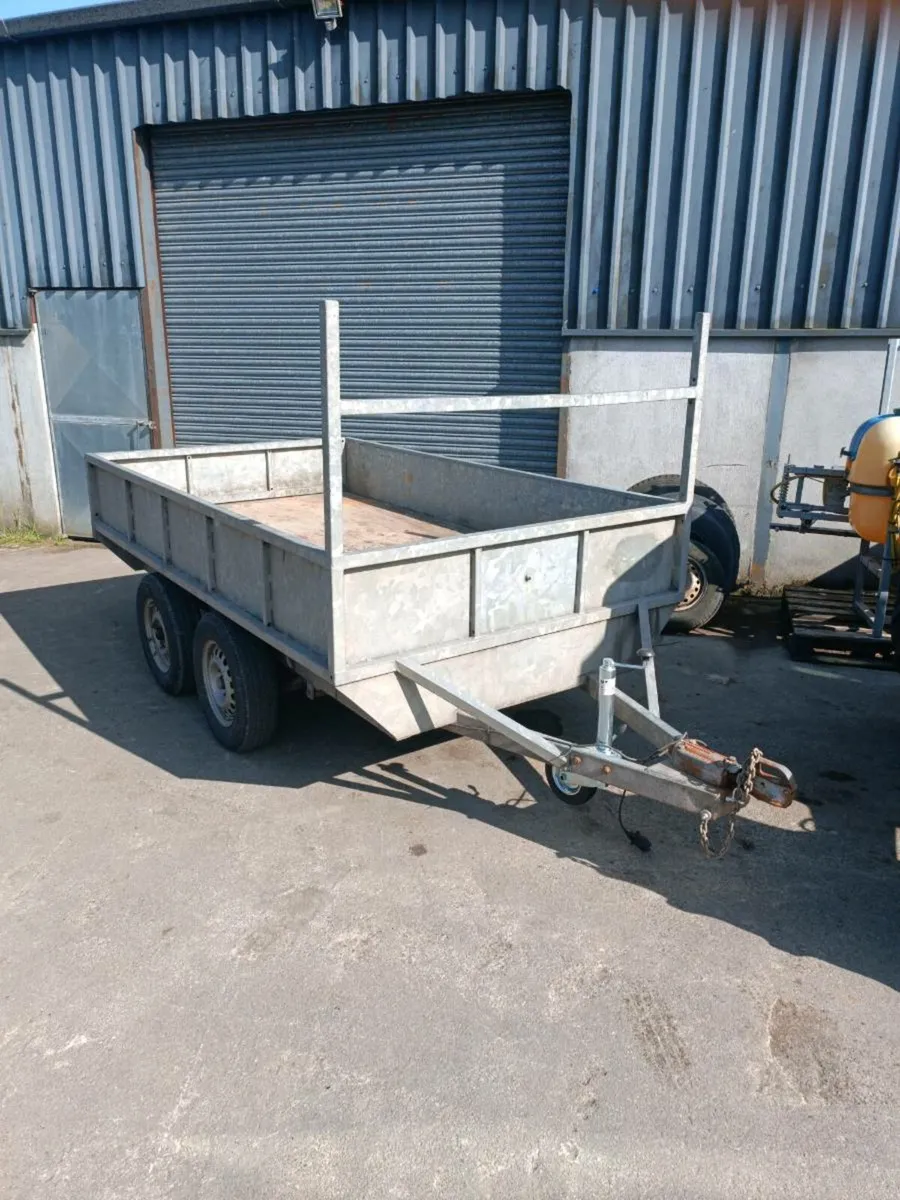Trailer - Image 2