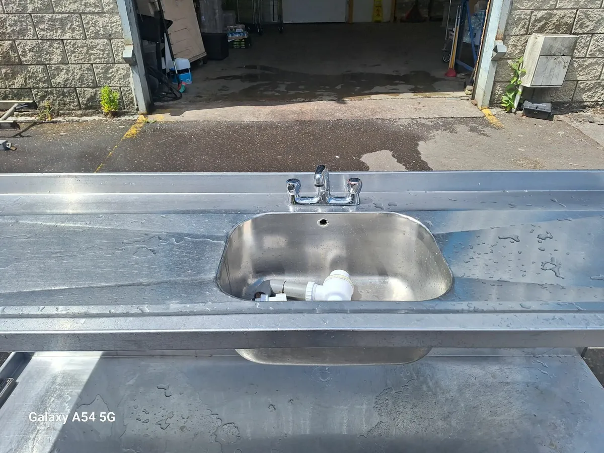 Stainless steel sink - Image 2