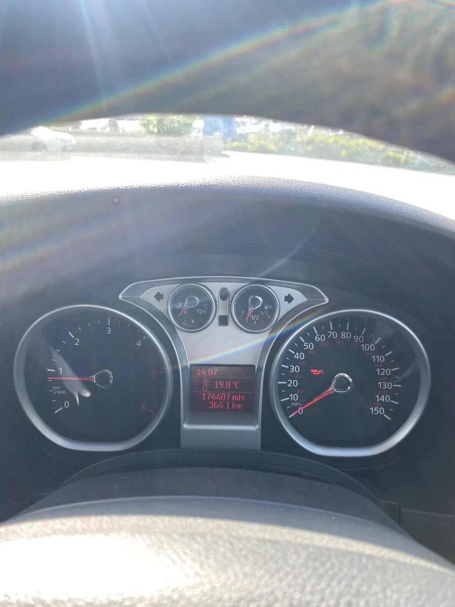 Ford Focus 2010 - Image 1