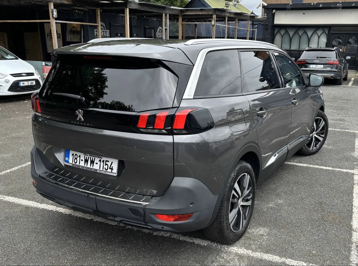 Peugeot 5008 2018 - Image 2