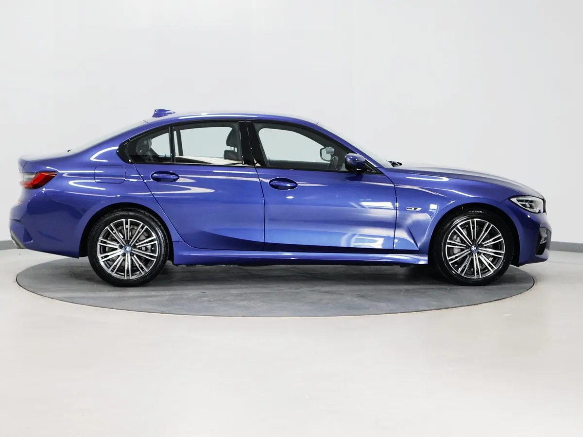 *118* 2022 BMW 3-Series 2.0 m-sport - Image 3