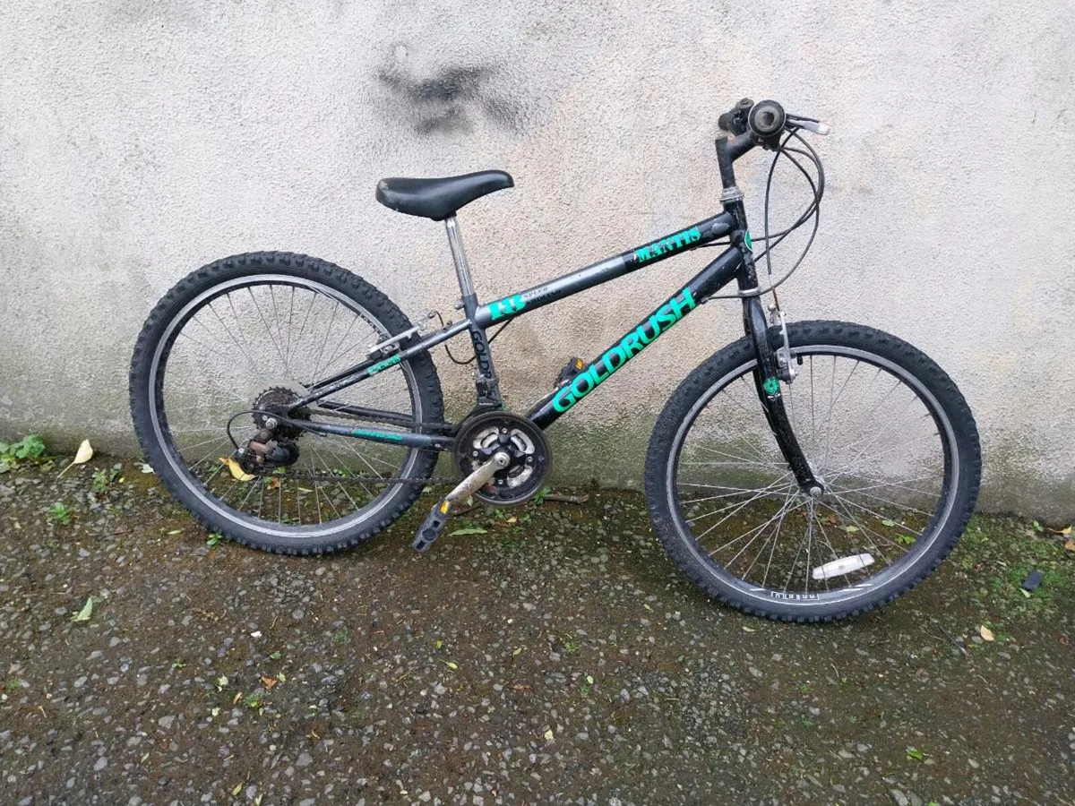 Boys mountain bike - Image 1