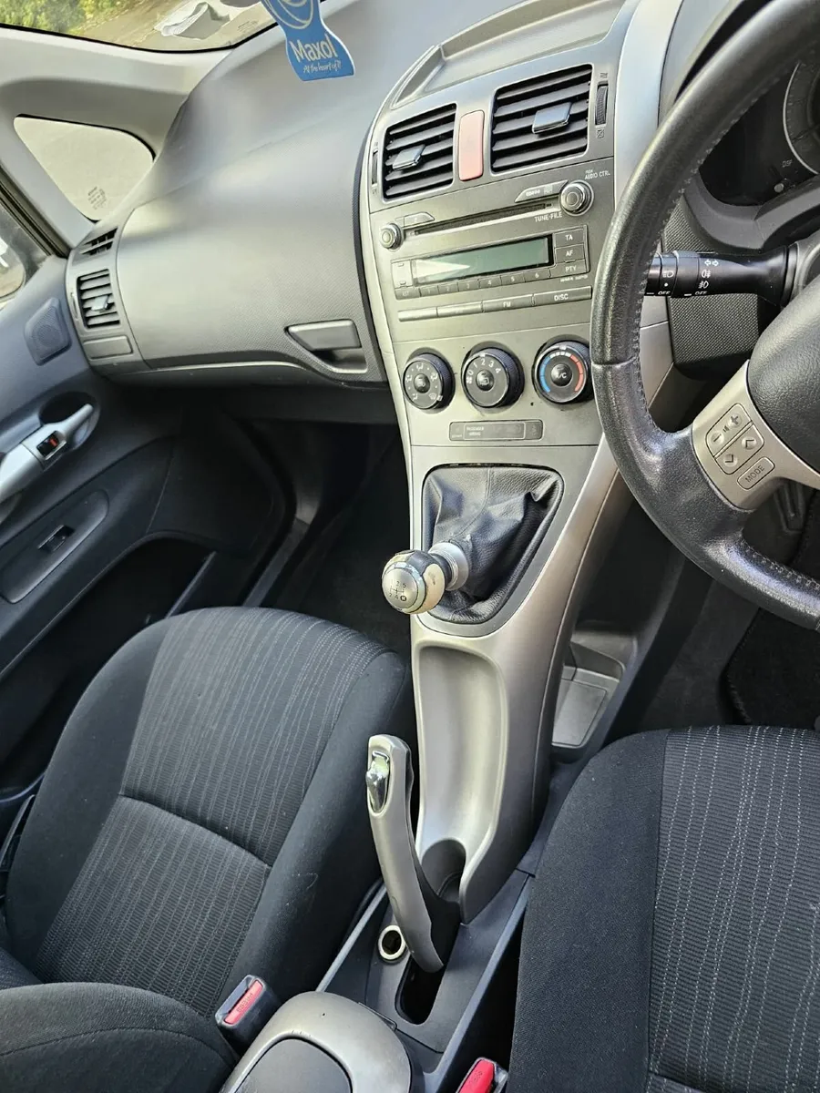 Toyota Auris 2008 - Image 3
