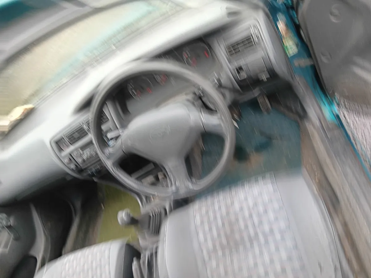 Toyota Corolla 1996 - Image 2