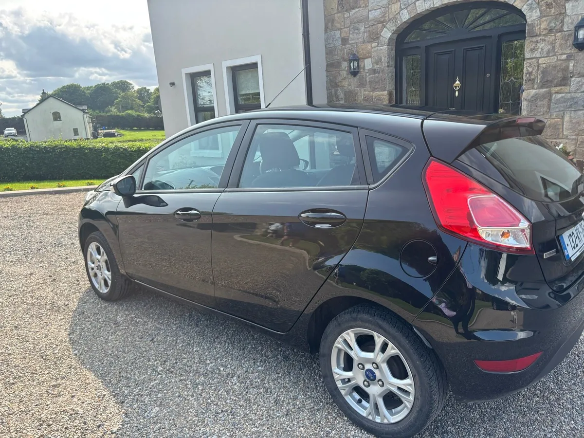 132 Ford Fiesta Hatchback - Image 4