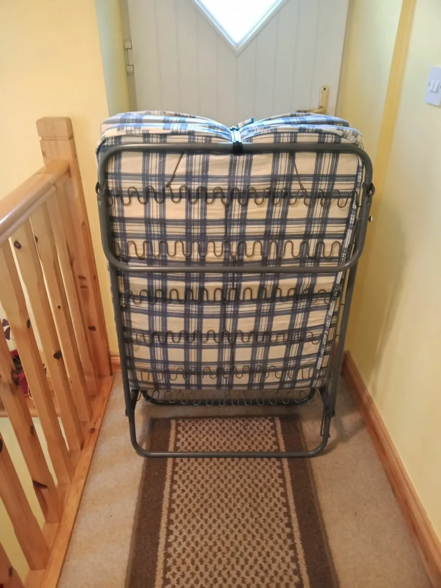 Fold Up Bed + Bed Linen - Image 2