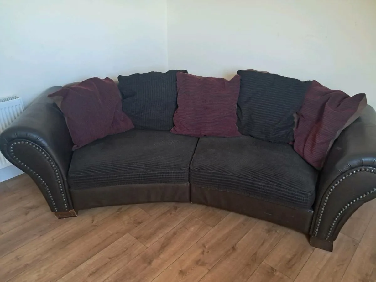 Couches X 2 - Image 1