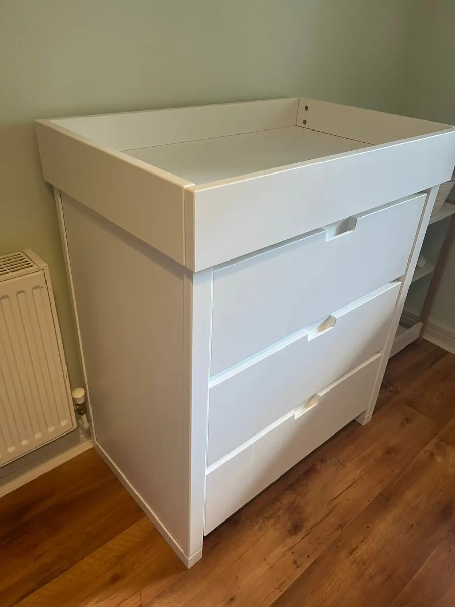 White Pine wood changing unit - chest of drawers - Image 2