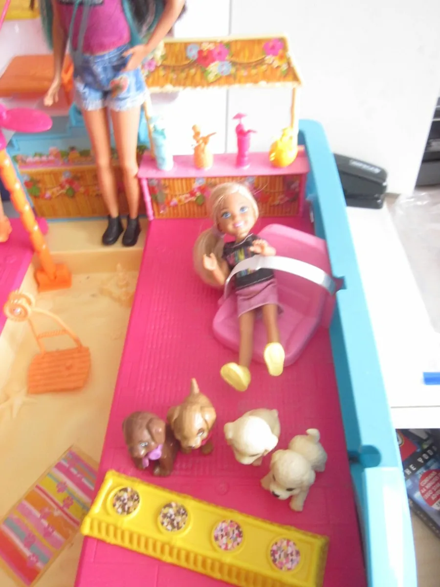 Barbie Ultimate Puppy Mobile Car Camper - Image 3