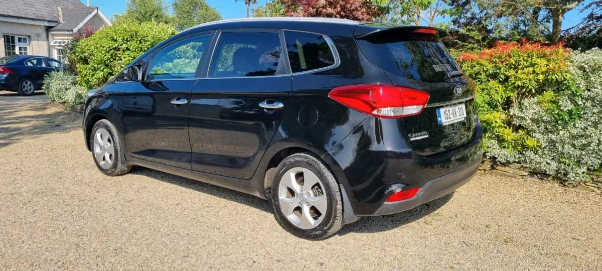 2015 kia carens low miles - Image 4