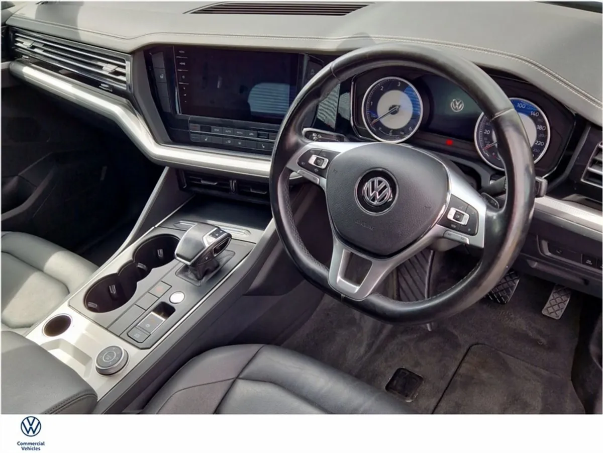 Volkswagen Touareg Commercial Van 3.0 TDI 4M 231H - Image 2