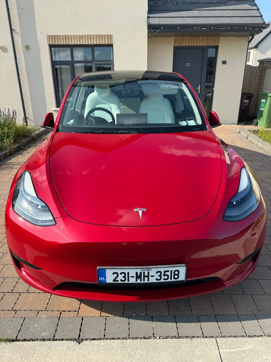 Tesla Model Y - RWD - Image 2