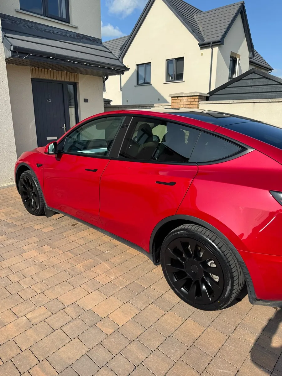 Tesla Model Y - RWD - Image 4