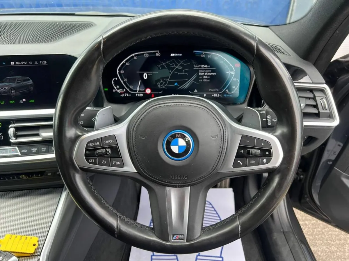 BMW 3-Series 330e M-SPORT COMPETITION PACK 2.0 HYB - Image 4
