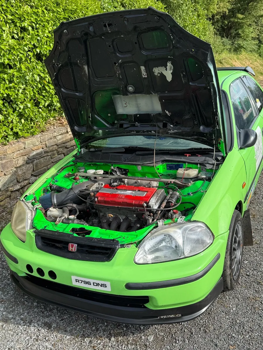Honda civic class 16 rally car - Image 3