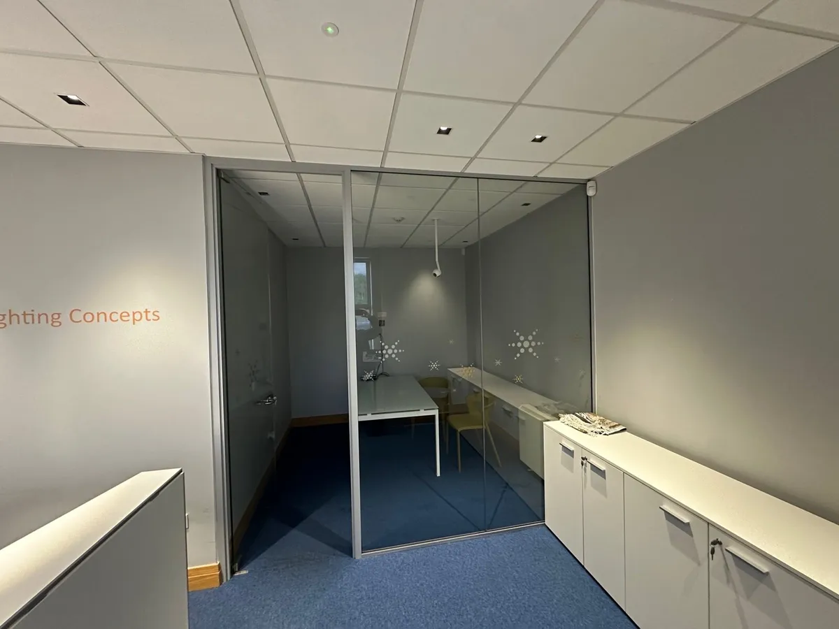 Glass door & frame - Image 3