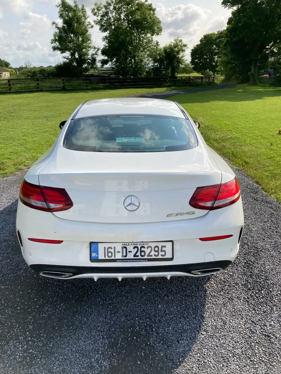 Mercedes-Benz C 220 D AMG Line - Image 4