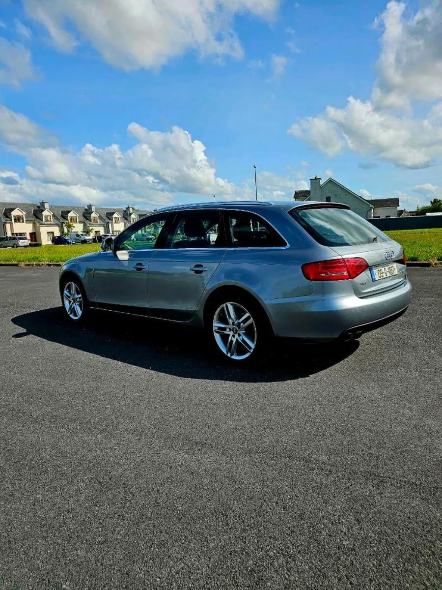 Audi A4 estate - Image 2