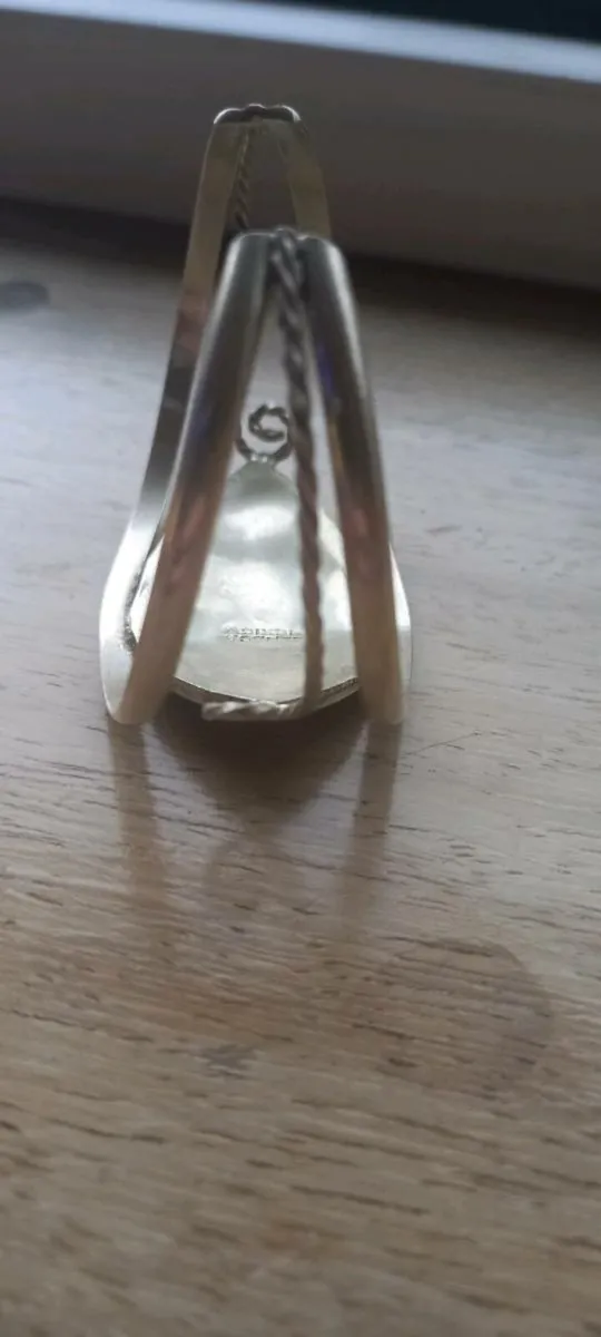 Beautiful Vintage Silver & Mother o Pearl Bracelet - Image 4