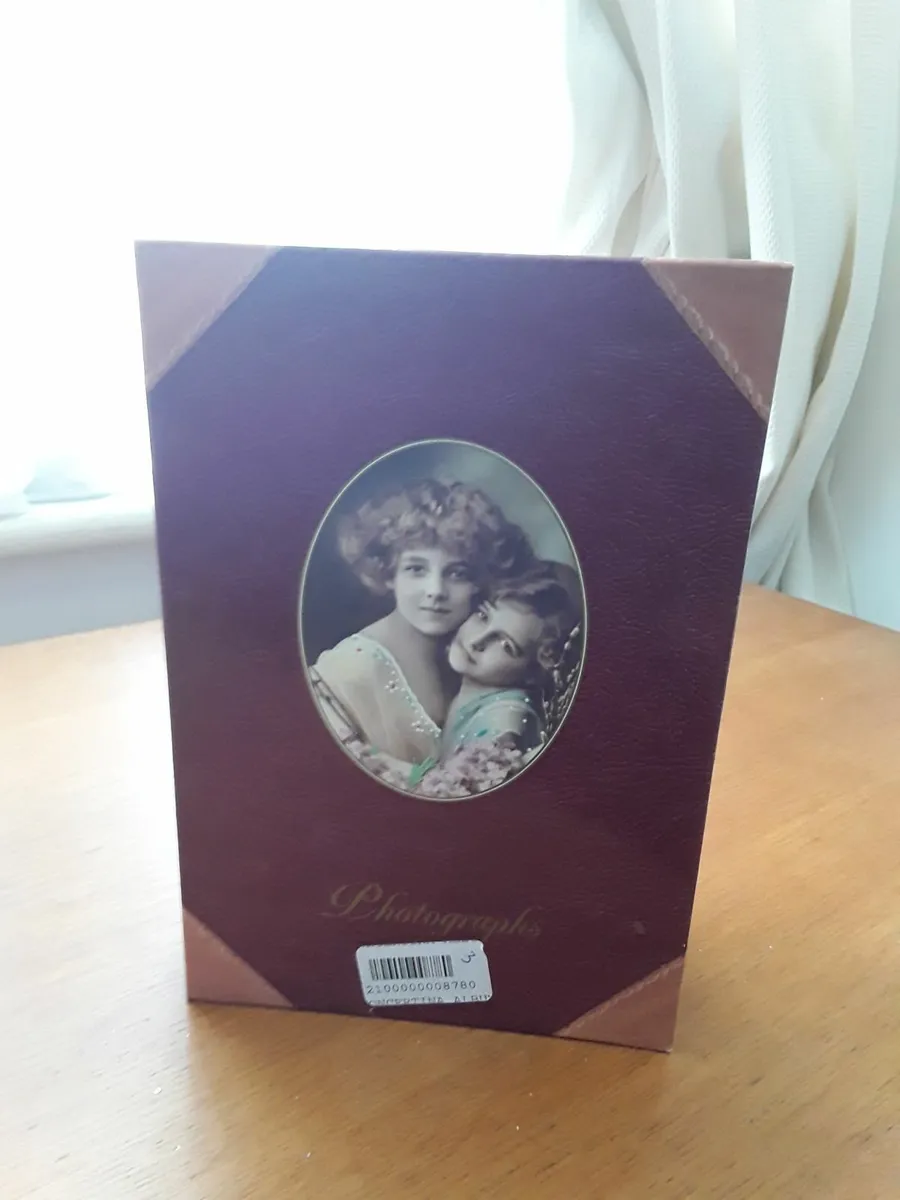2 Victorian style photo albums - Image 3