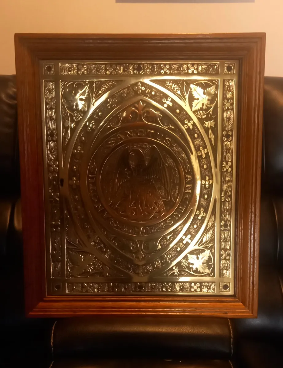 Wood and Brass Church Tabernacle w/ original Key - Image 1