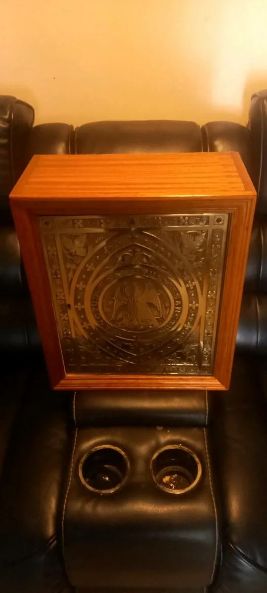 Wood and Brass Church Tabernacle w/ original Key - Image 2