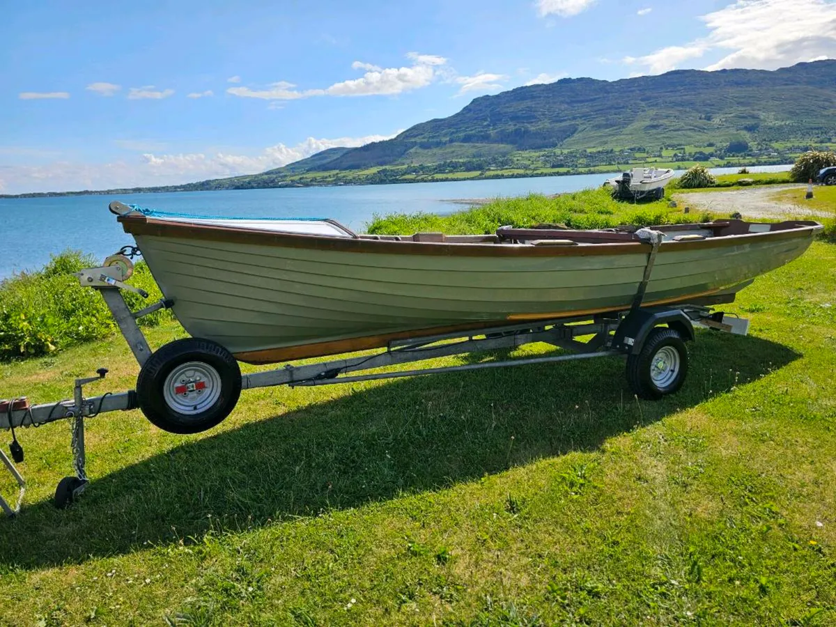 19ft McA boat - Image 1