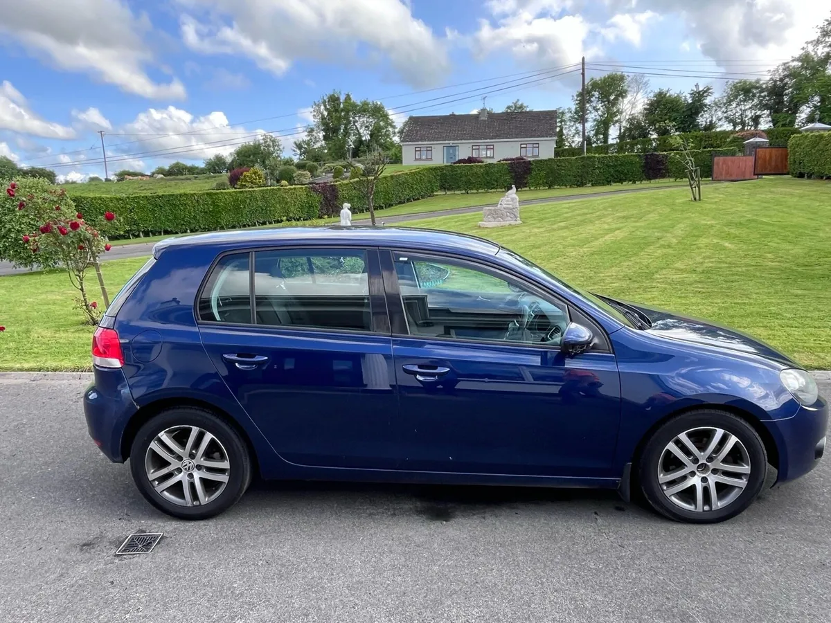 Volkswagen Golf - Image 4