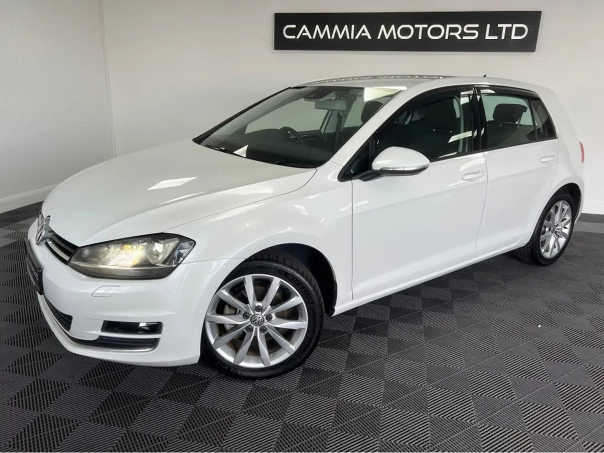 Volkswagen Golf  volkswagen Golf Tsi   bluemotion - Image 2