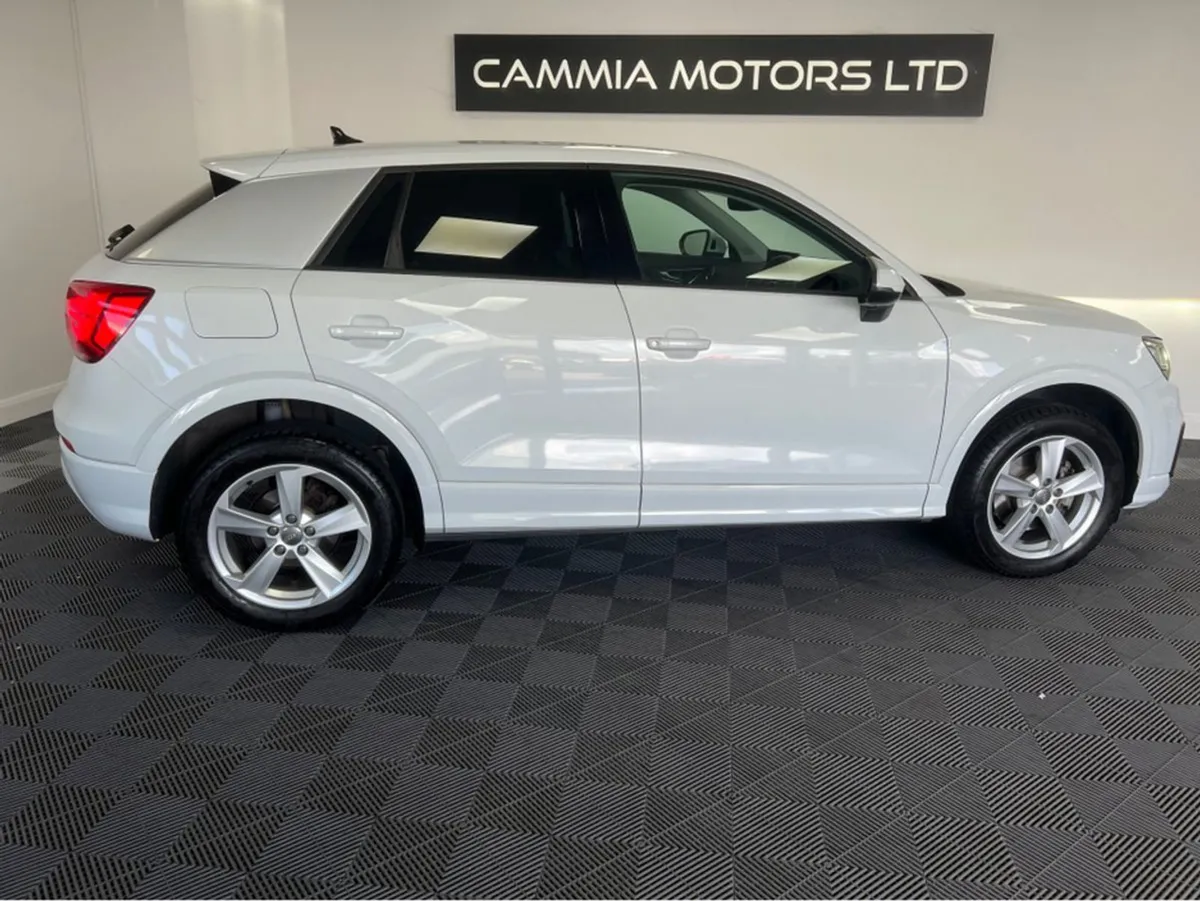 Audi Q2  audi Q2   keyless Entry   reverse Cam - Image 3