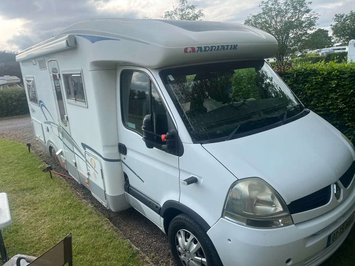 Camper - Image 1