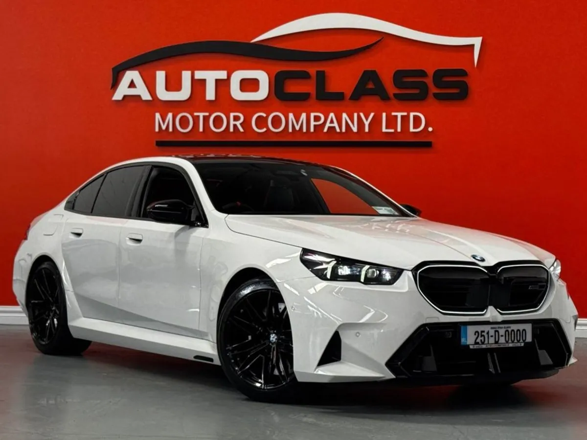 BMW M5 M5 Alpine Kyalmia Interior  78 - Image 1