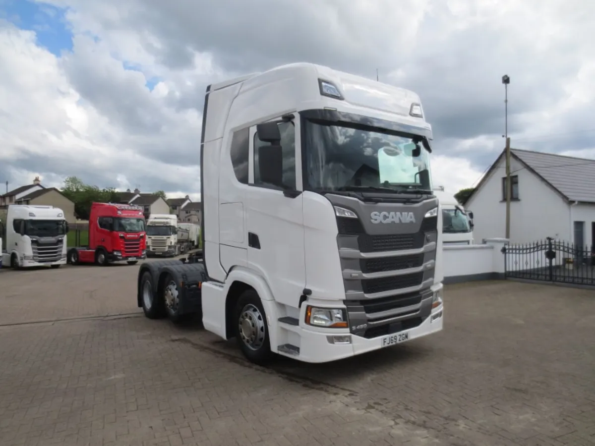 2019 Scania S450 Tractor Unit - Image 1