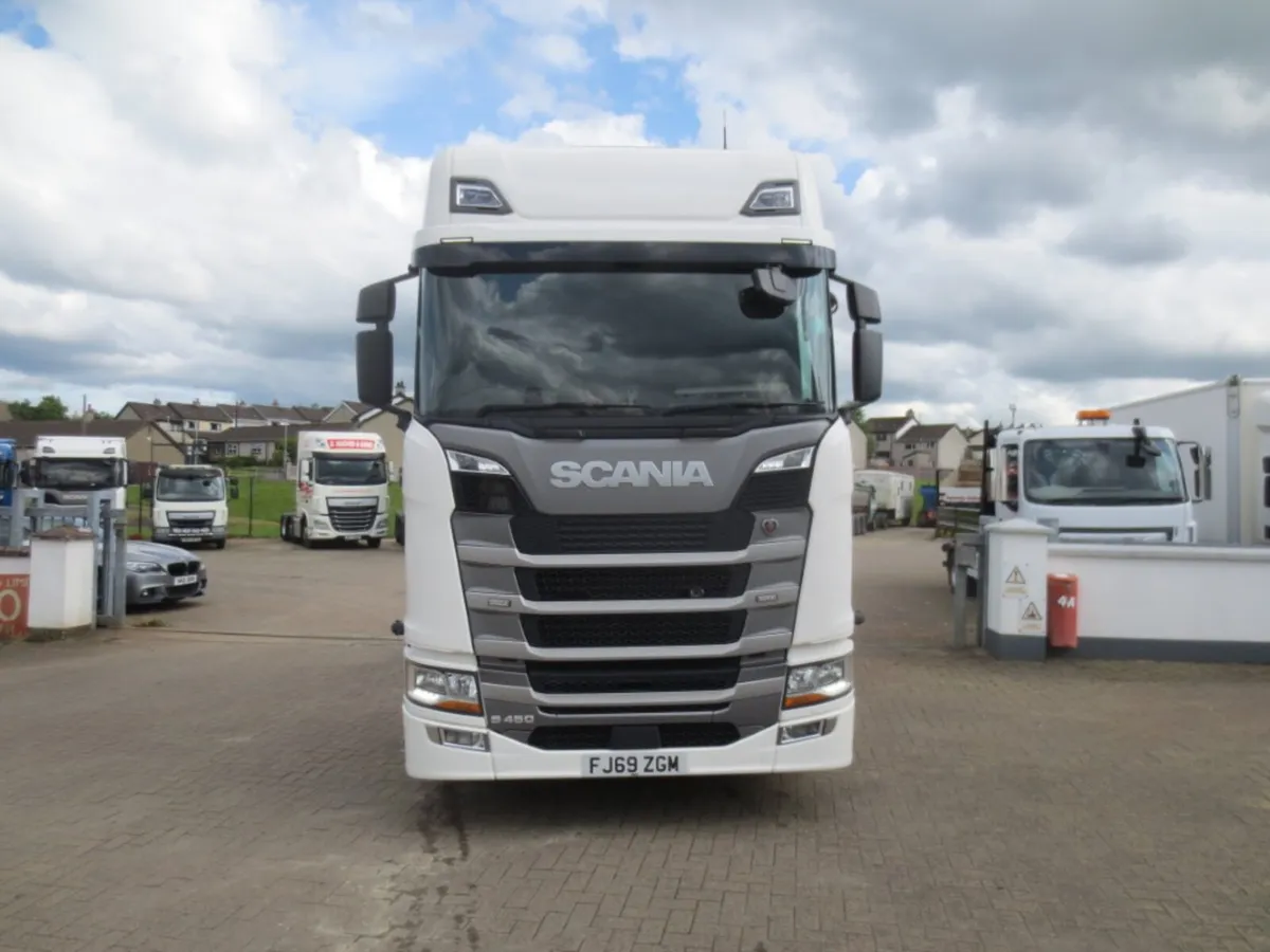 2019 Scania S450 Tractor Unit - Image 2