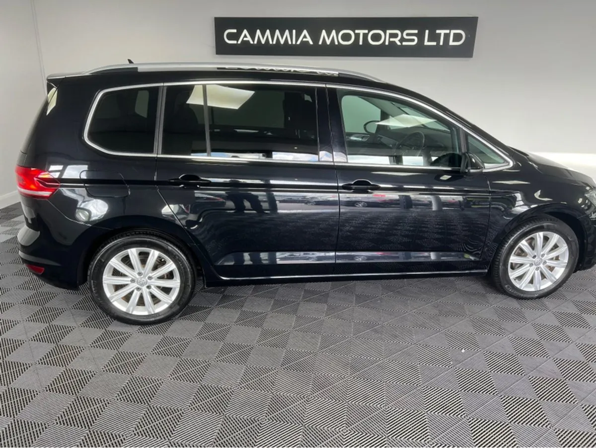 Volkswagen Touran  volkswagen Touran   7 Seater - Image 4
