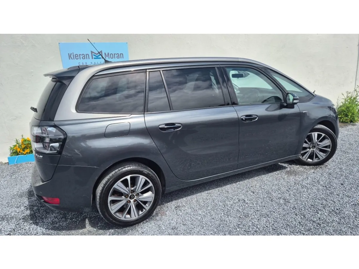 Citroen Grand C4 Picasso Exclusive 4DR - Image 4