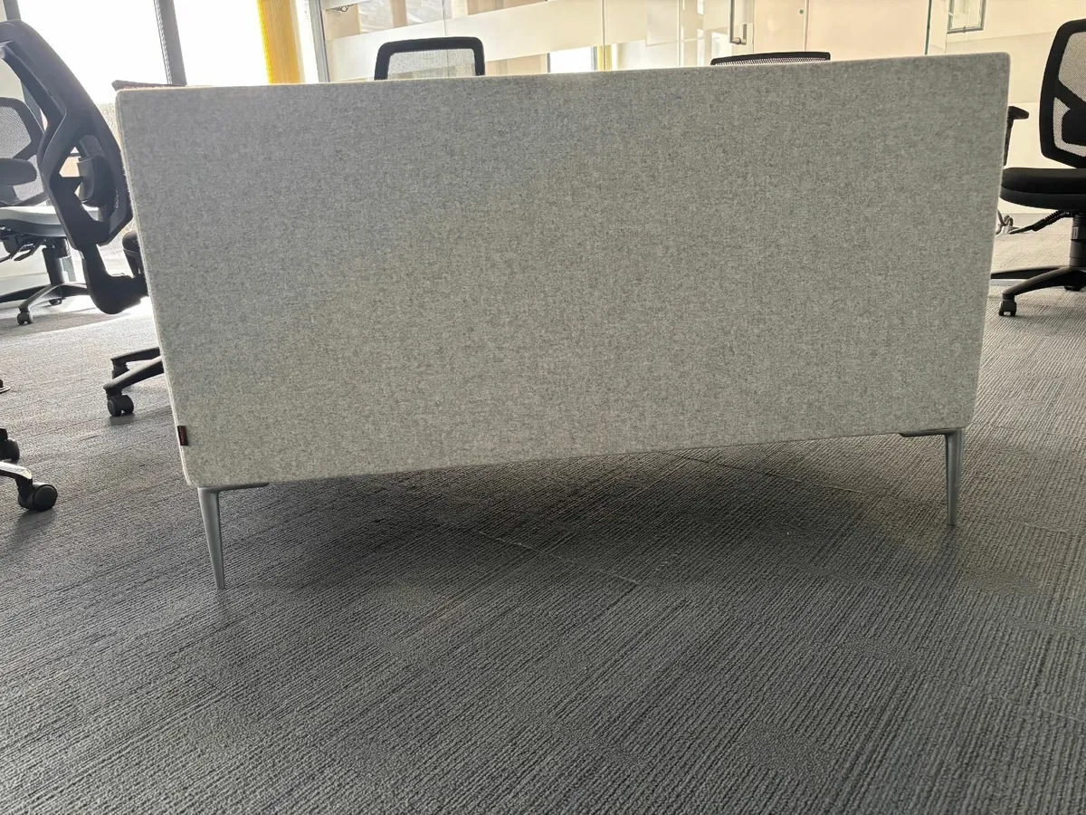 Office Lobby lounger - Image 3